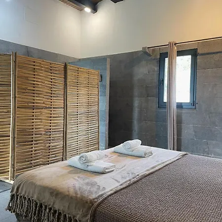 Apartamento Heated Swimming Pool Jacuzzi