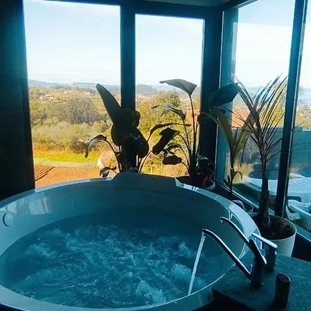 Апартаменты Heated Swimming Pool Jacuzzi